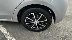 Toyota Yaris 1.5 Hybrid Icon Tech 5dr CVT Hybrid Hatchback